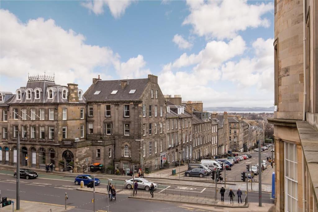 St James Quarter 2 Bed Apartment 爱丁堡 外观 照片